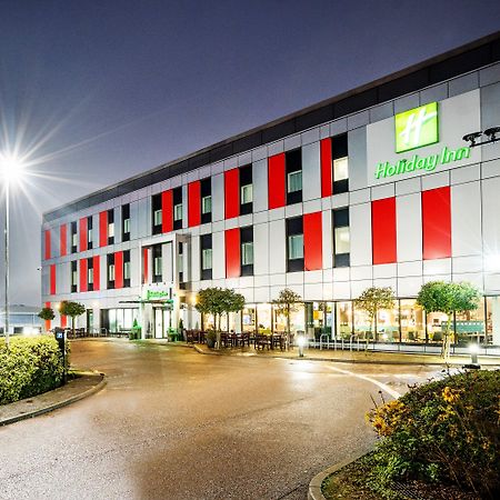 Holiday Inn London Luton Airport By Ihg Esterno foto