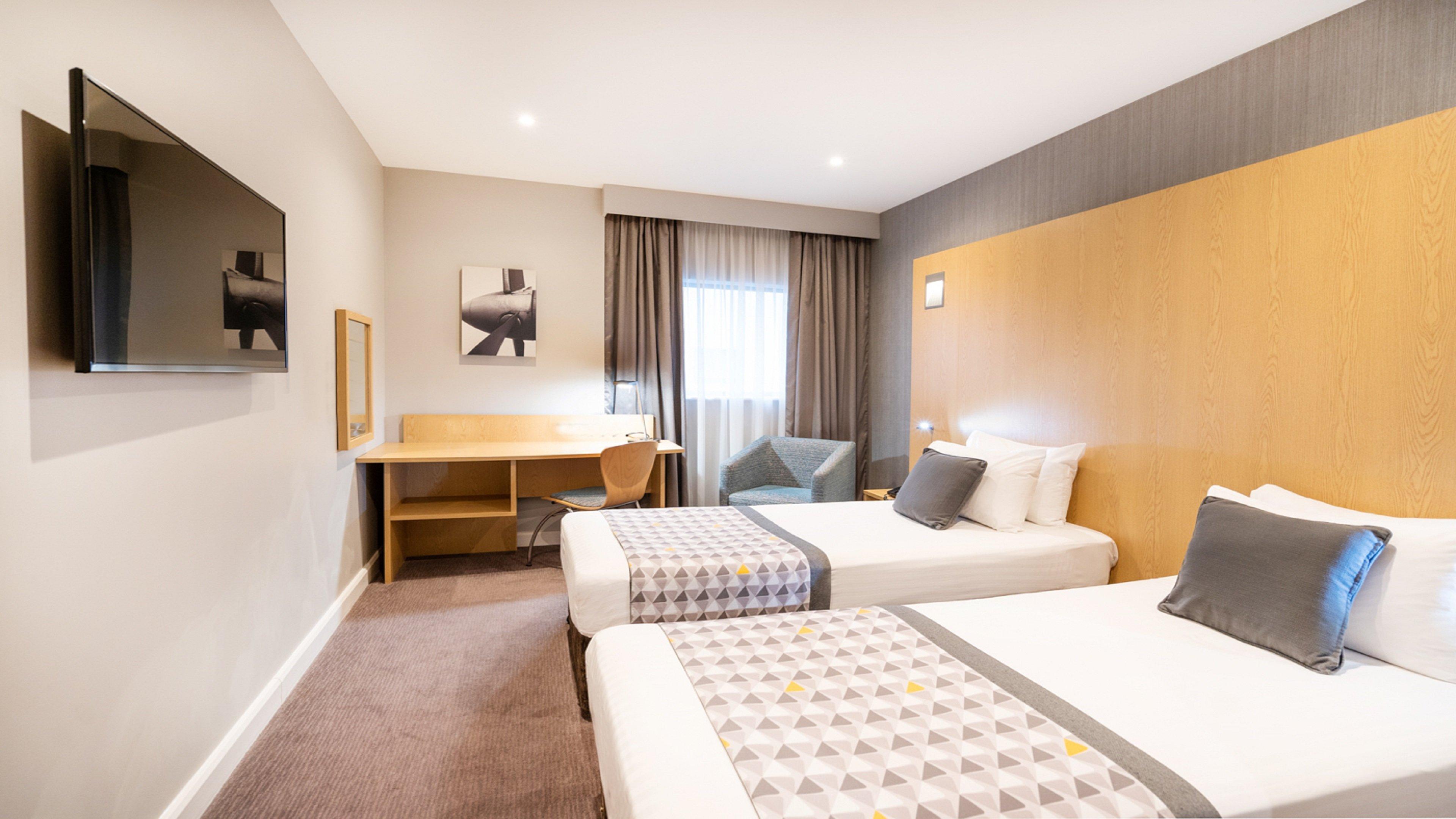 Holiday Inn London Luton Airport By Ihg Esterno foto