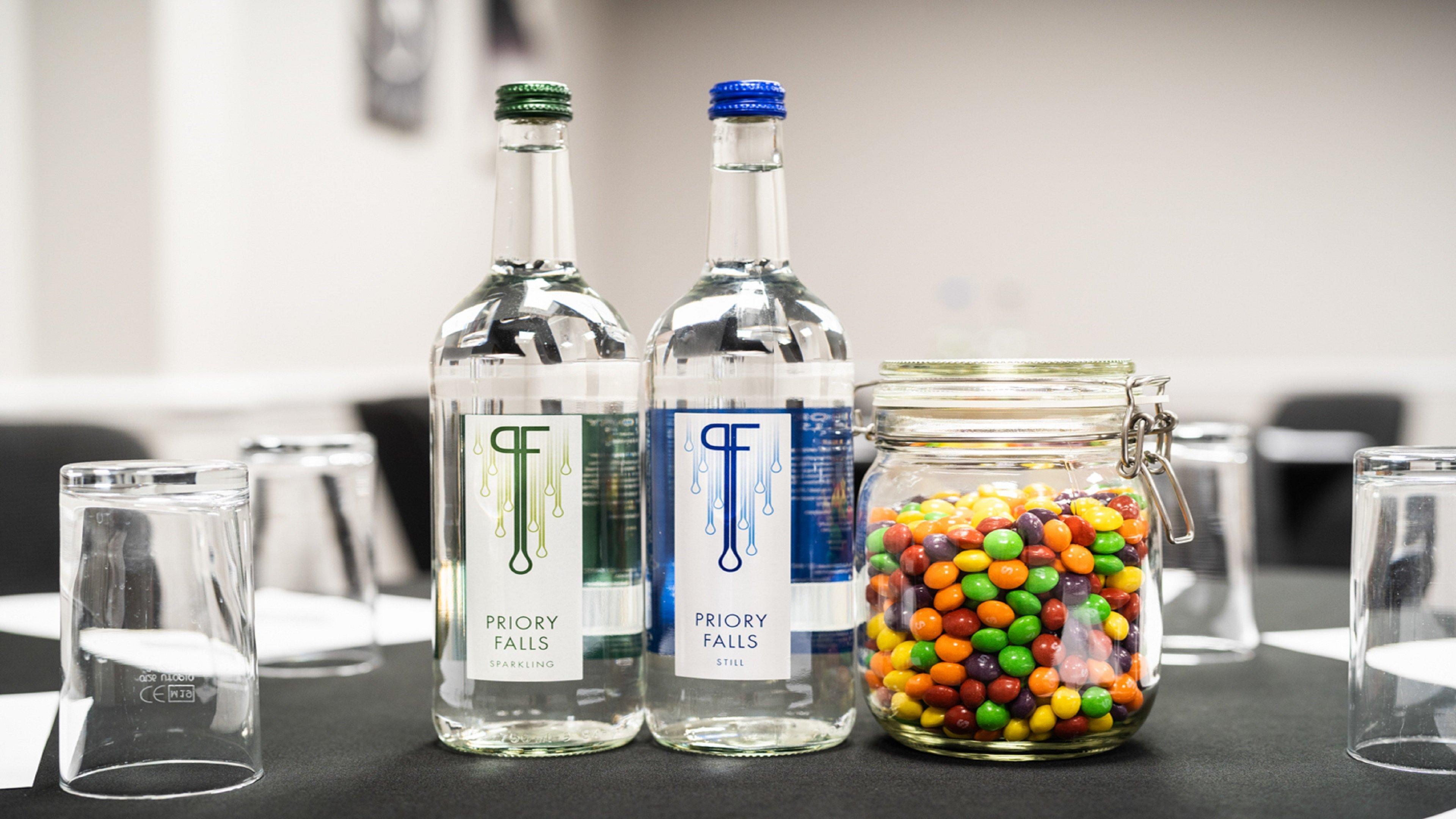Holiday Inn London Luton Airport By Ihg Esterno foto