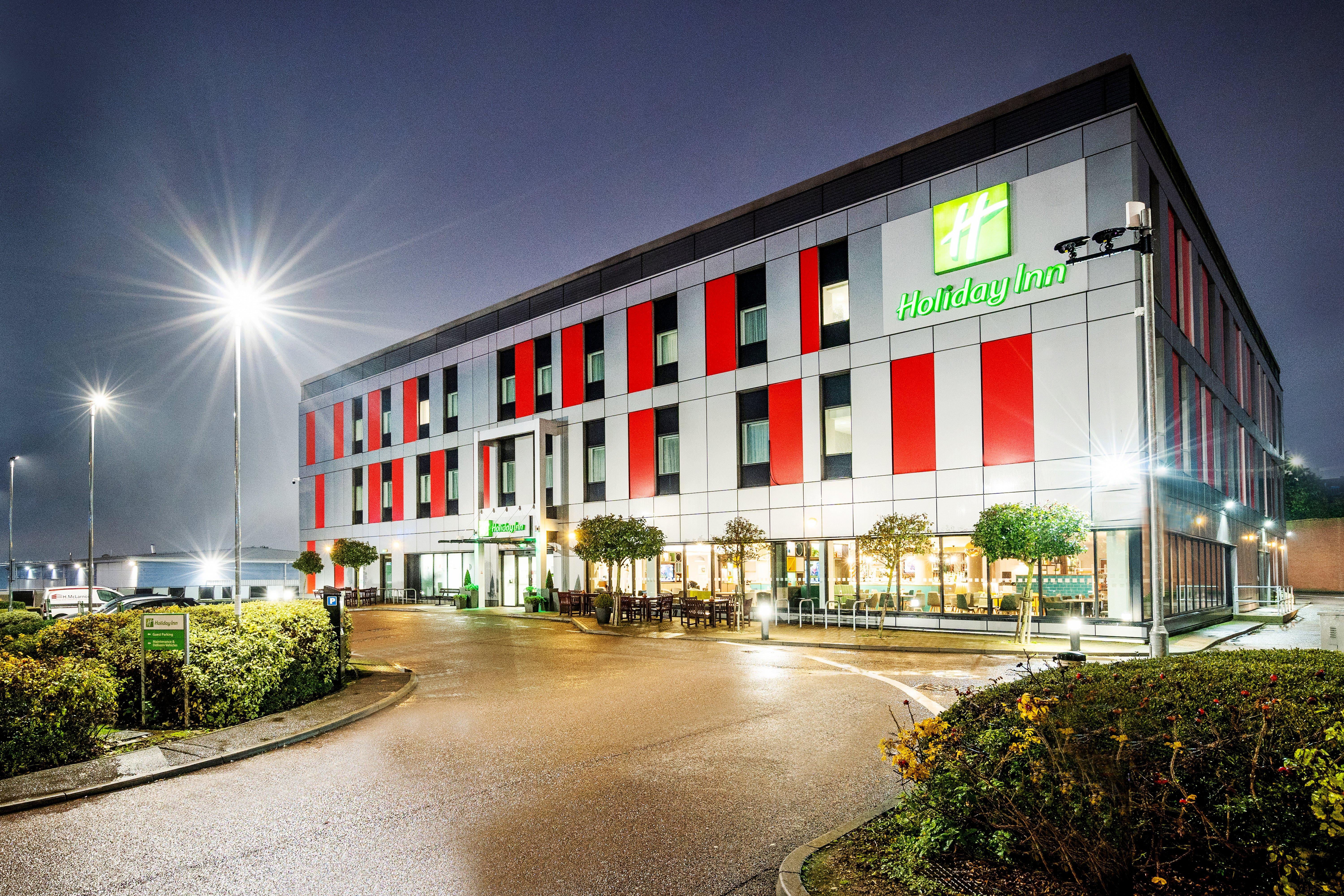 Holiday Inn London Luton Airport By Ihg Esterno foto