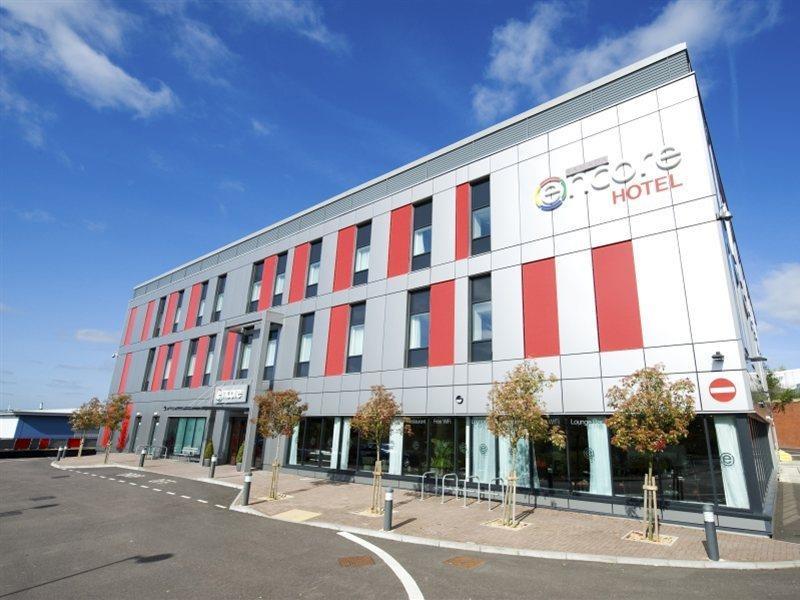 Holiday Inn London Luton Airport By Ihg Esterno foto
