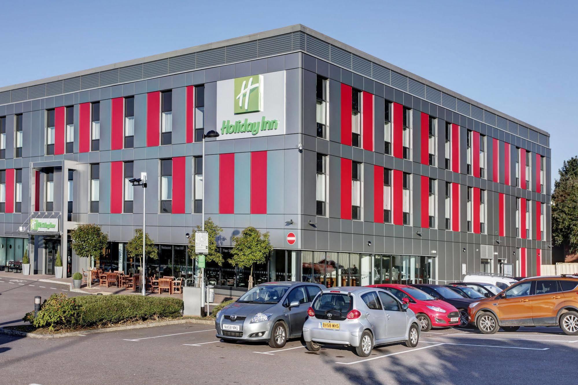 Holiday Inn London Luton Airport By Ihg Esterno foto