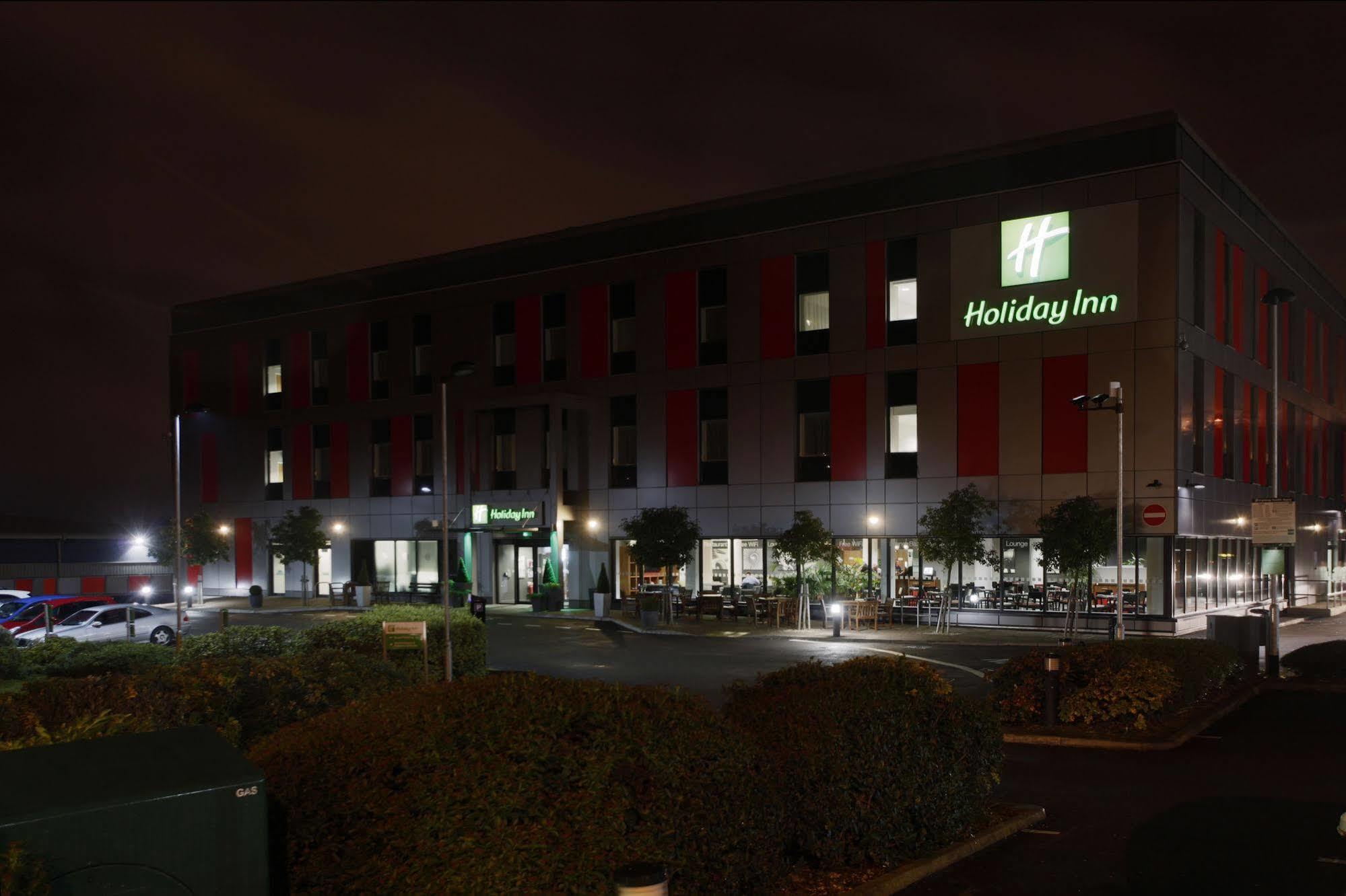 Holiday Inn London Luton Airport By Ihg Esterno foto
