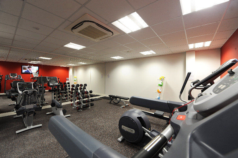Holiday Inn London Luton Airport By Ihg Esterno foto